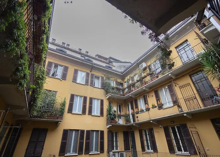 Διαμέρισμα The Large Terrace Between Duomo And Navigli District
